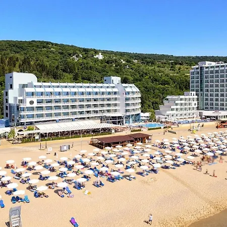 Budget Beachfront Golden Sands * Varna