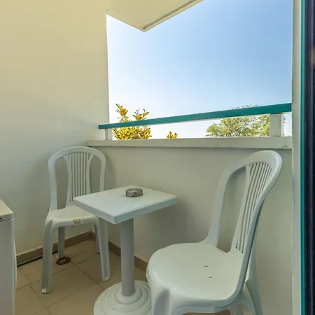 Budget Beachfront Golden Sands 瓦爾納